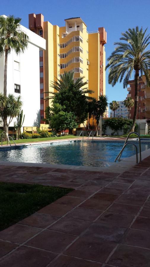Apartamento Carihuela Beach & Sun توريمولينوس المظهر الخارجي الصورة